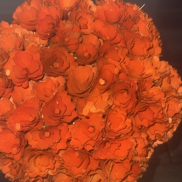 Elegant floral wood shaven pumpkin decoration - Picture 4 of 6